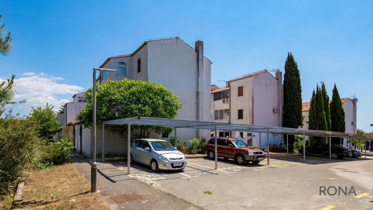 Rona Apartment Zdravko Barbariga Luaran gambar
